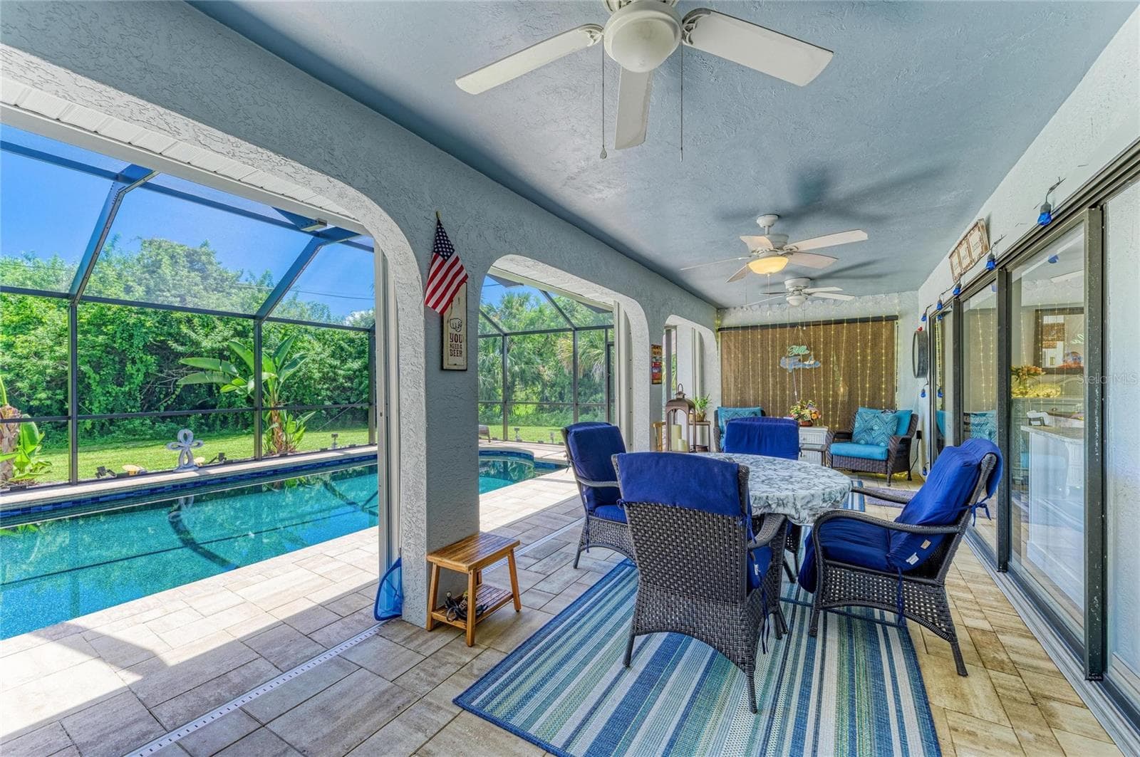 Single Family Residence at 18565 EDGEWATER DR, PORT CHARLOTTE, photo 28 of 38