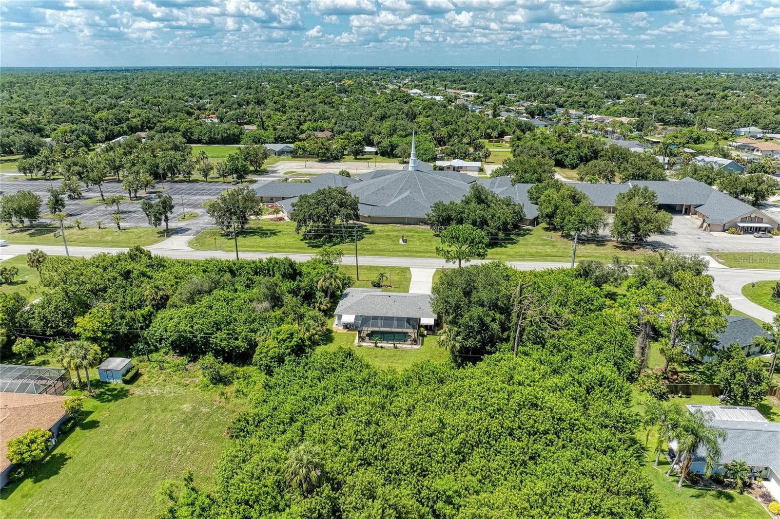 Single Family Residence at 18565 EDGEWATER DR, PORT CHARLOTTE, photo 37 of 38