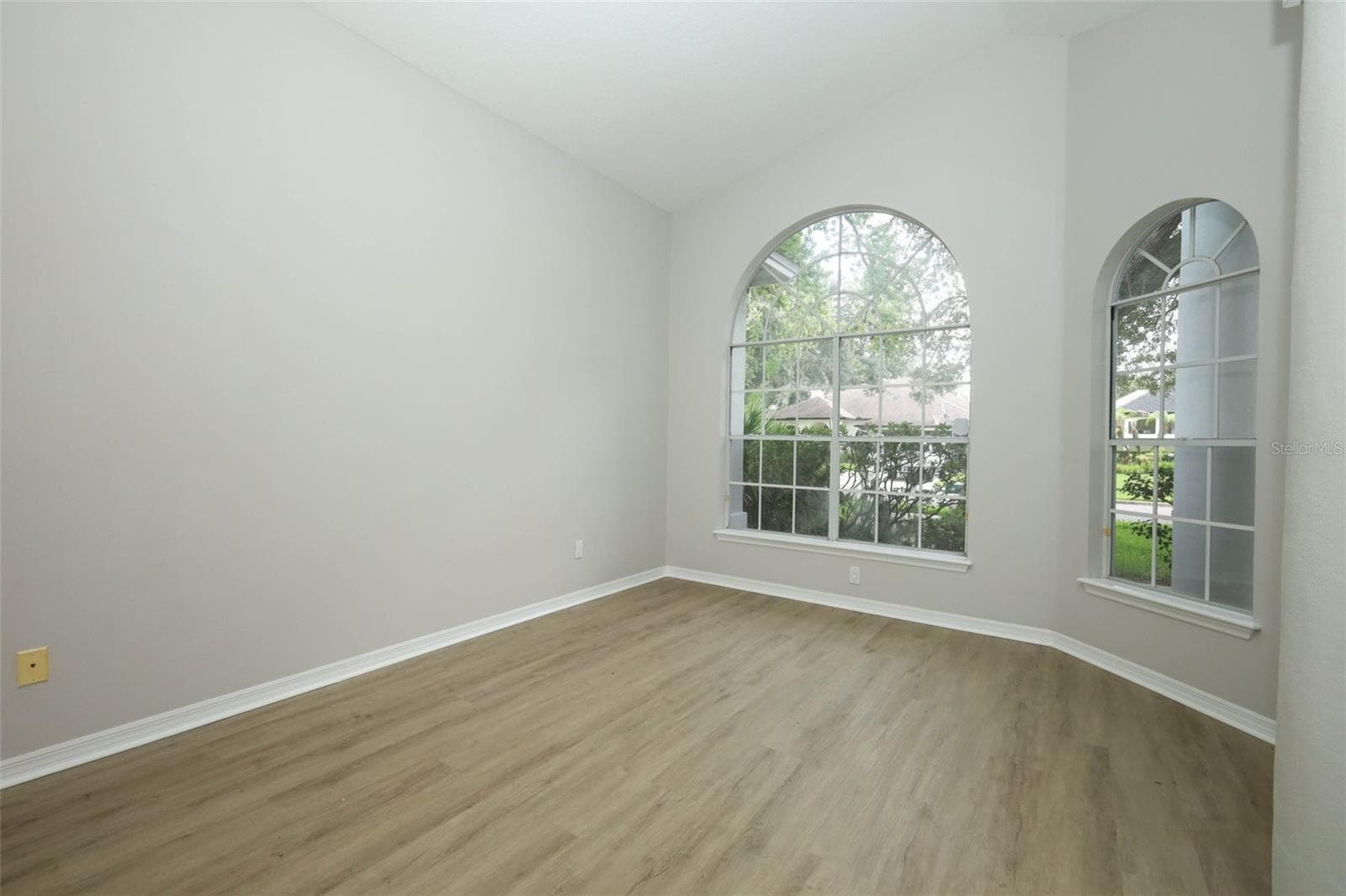 Single Family Residence at 2357 CHANTILLY TER, OVIEDO, photo 6 of 61