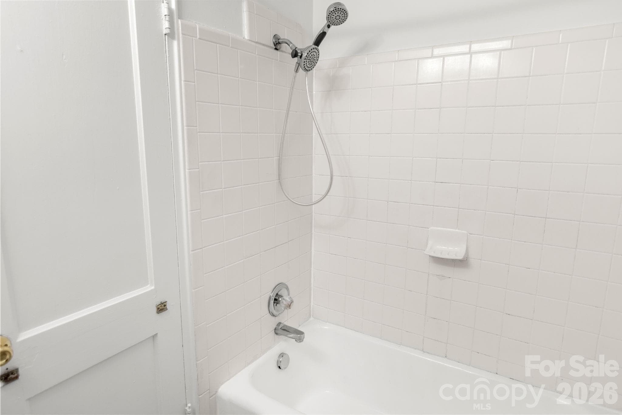 Condominium at 212 Wakefield Drive, Charlotte, photo 28 of 35