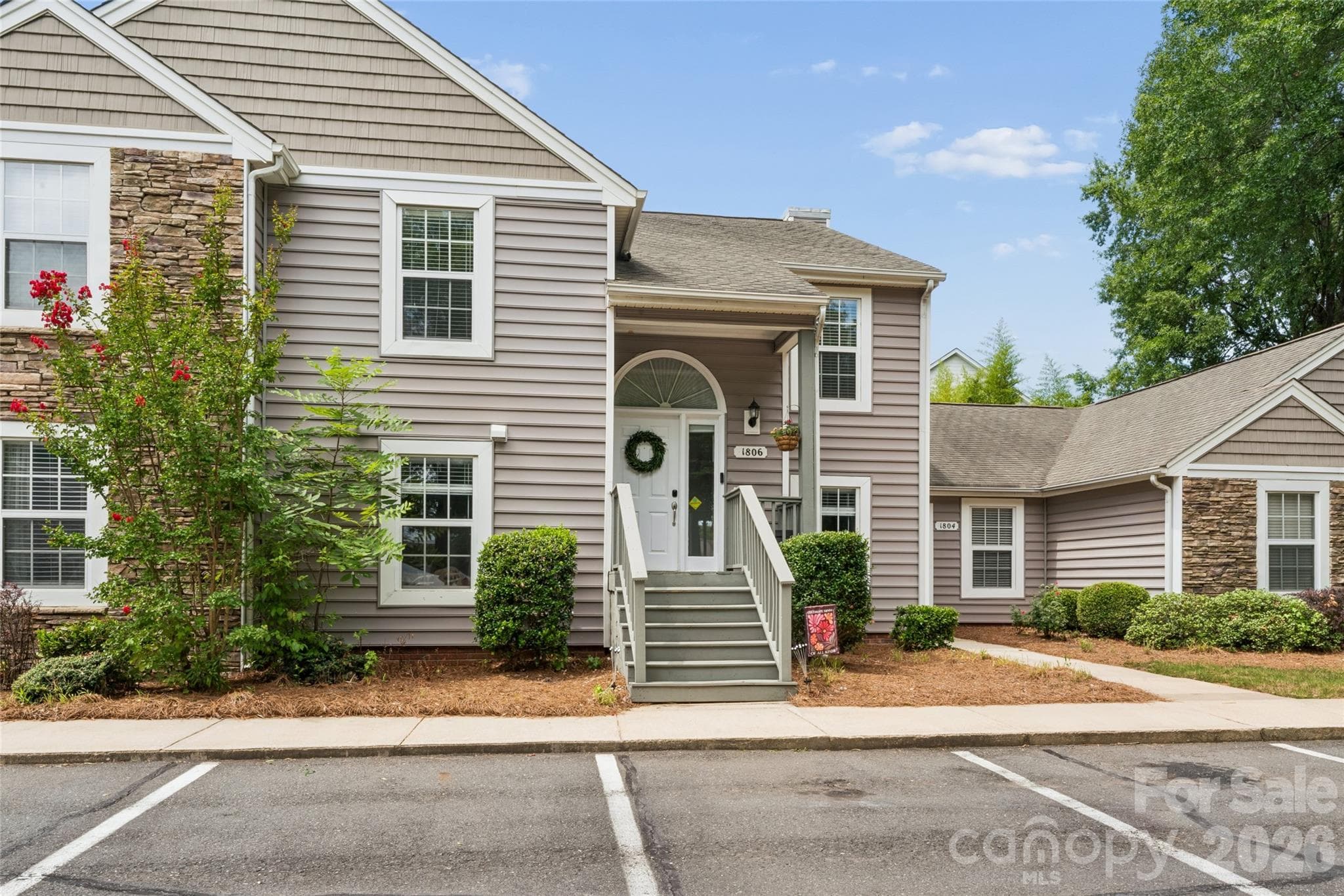 Condominium at 1806 Fairlawn Court, Rock Hill, photo 2 of 27