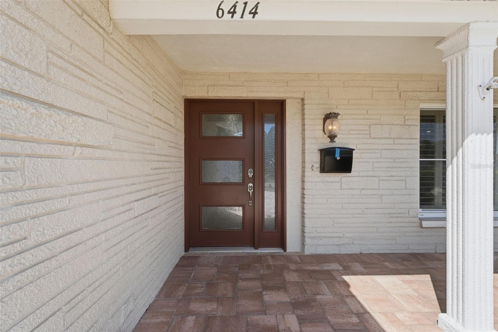 Single Family Residence at 6414 2ND PALM PT, ST PETE BEACH, photo 11 of 81