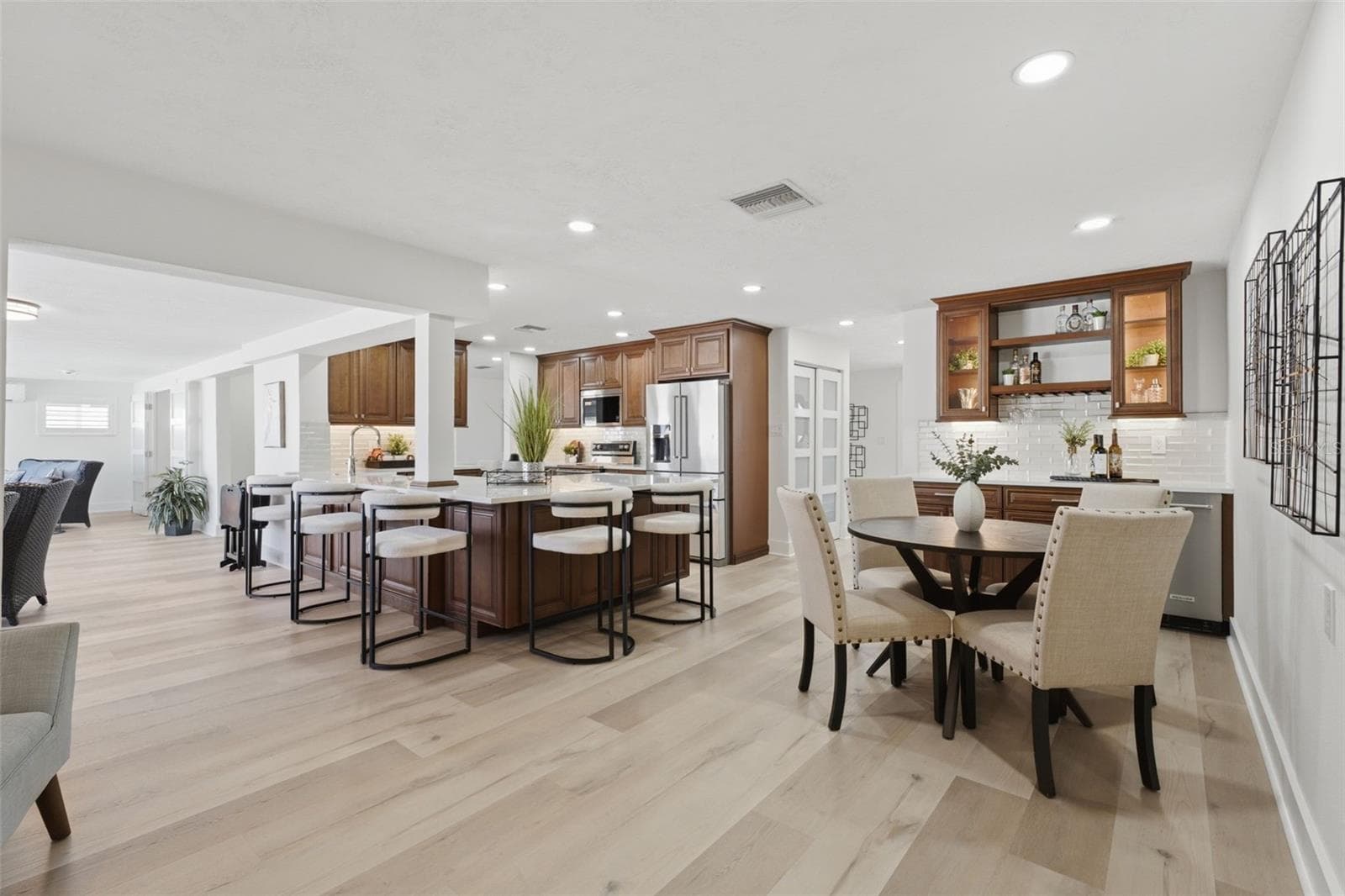 Eating Space in/next to Kitchen - 6414 2ND PALM PT, ST PETE BEACH