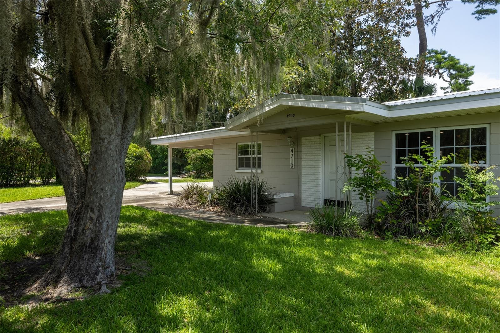 4710 NW 23RD AVE