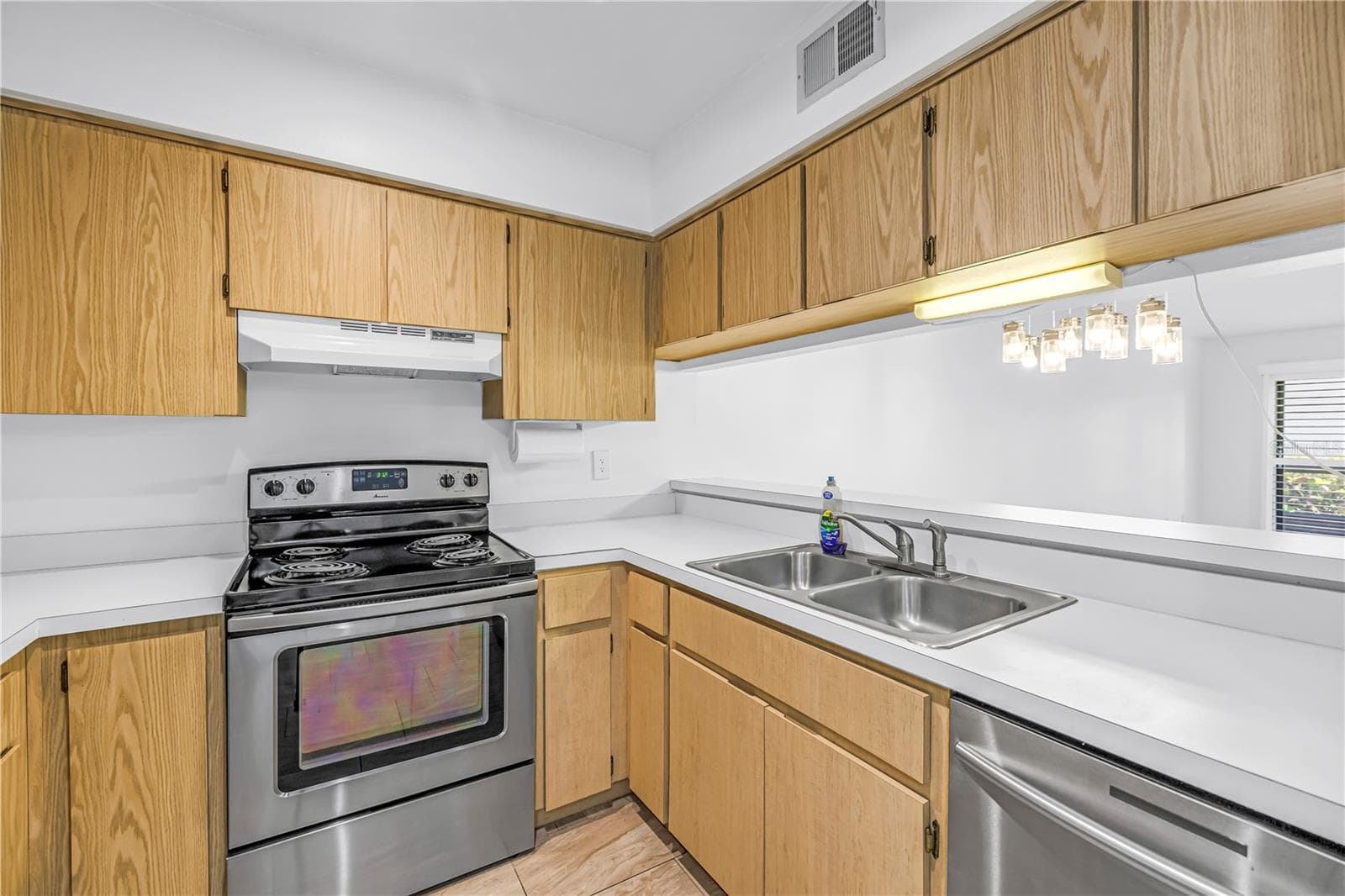 Condominium at 723 83RD AVE N #102, ST PETERSBURG, photo 8 of 43