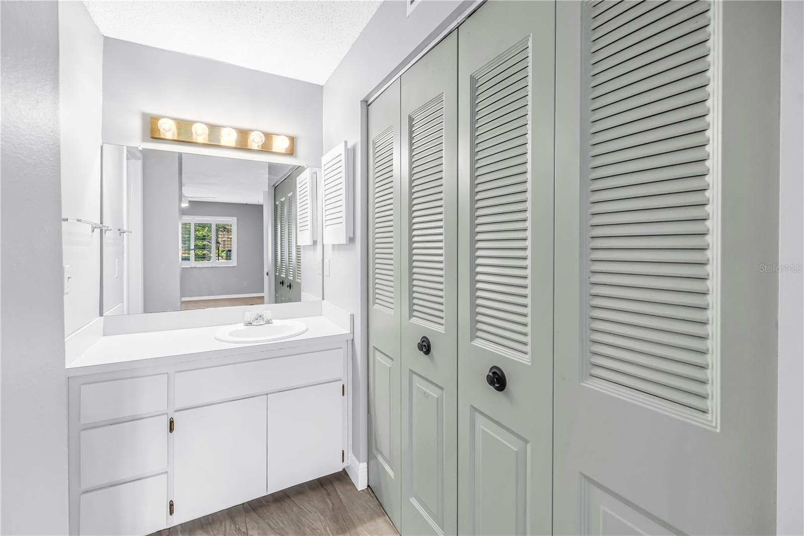 Condominium at 723 83RD AVE N #102, ST PETERSBURG, photo 32 of 43