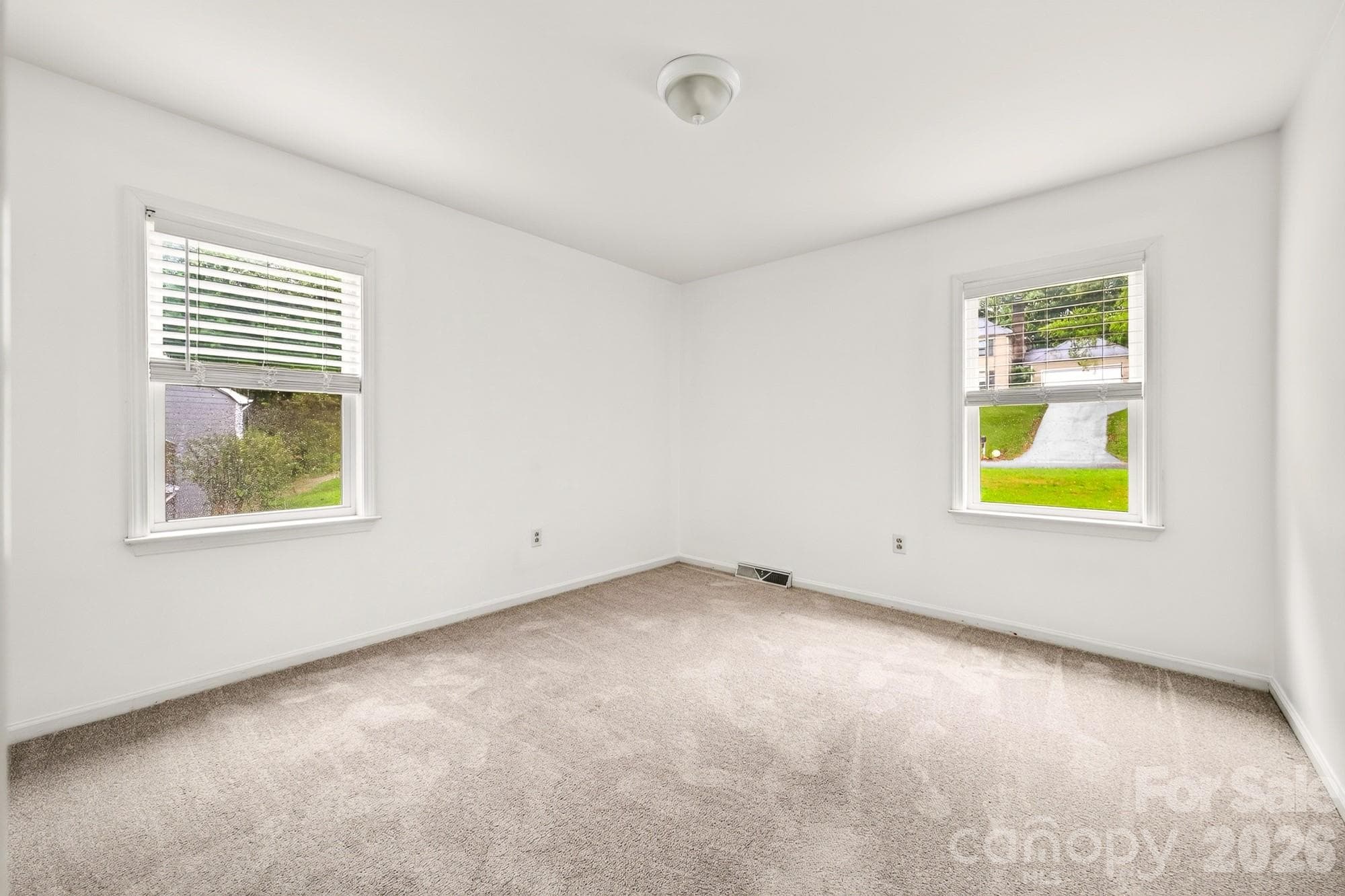 Single Family Residence at 616 Silversmith Lane, Charlotte, photo 28 of 39