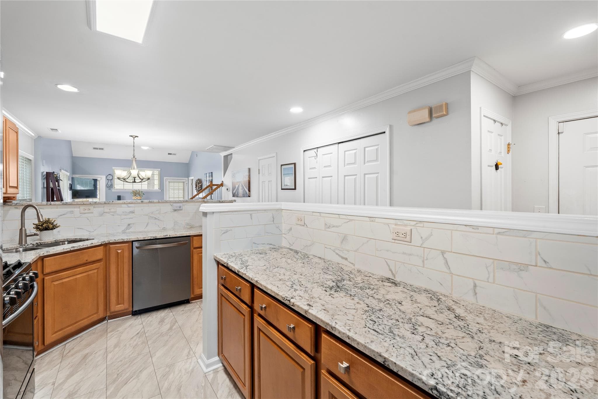 Townhouse at 806 Rock Lake Glen, Fort Mill, photo 14 of 48