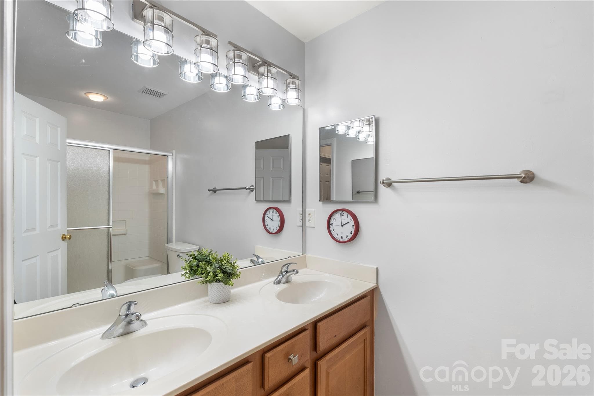 Townhouse at 806 Rock Lake Glen, Fort Mill, photo 27 of 48