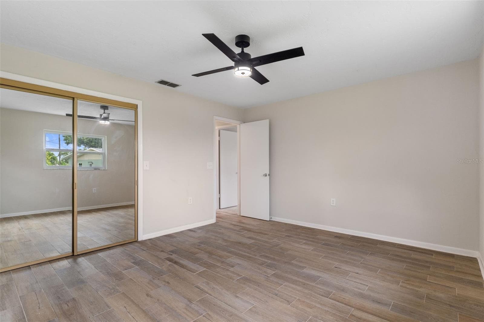 Single Family Residence at 211 S DAVIS ST, BEVERLY HILLS, photo 20 of 52