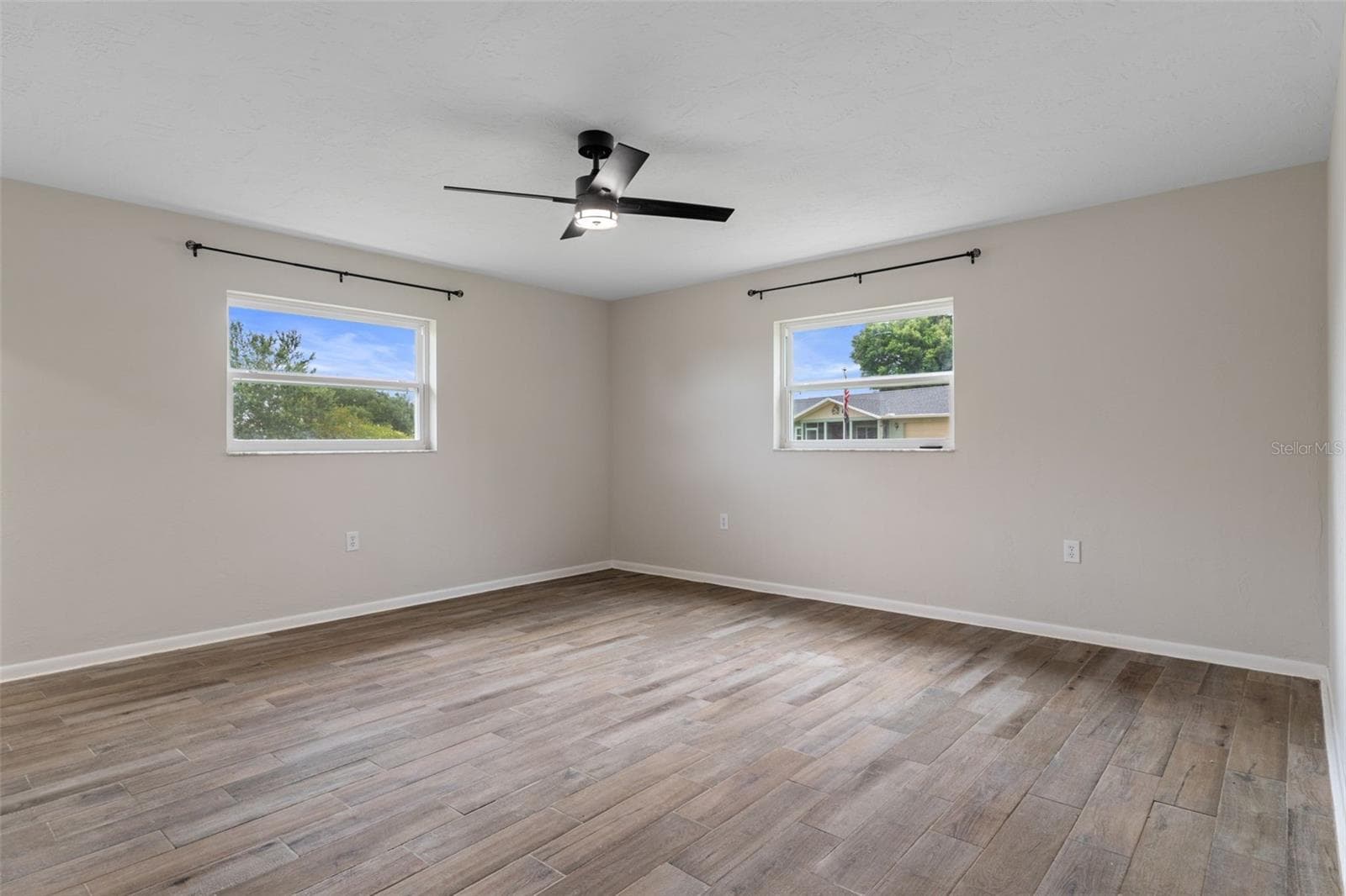 Single Family Residence at 211 S DAVIS ST, BEVERLY HILLS, photo 33 of 52