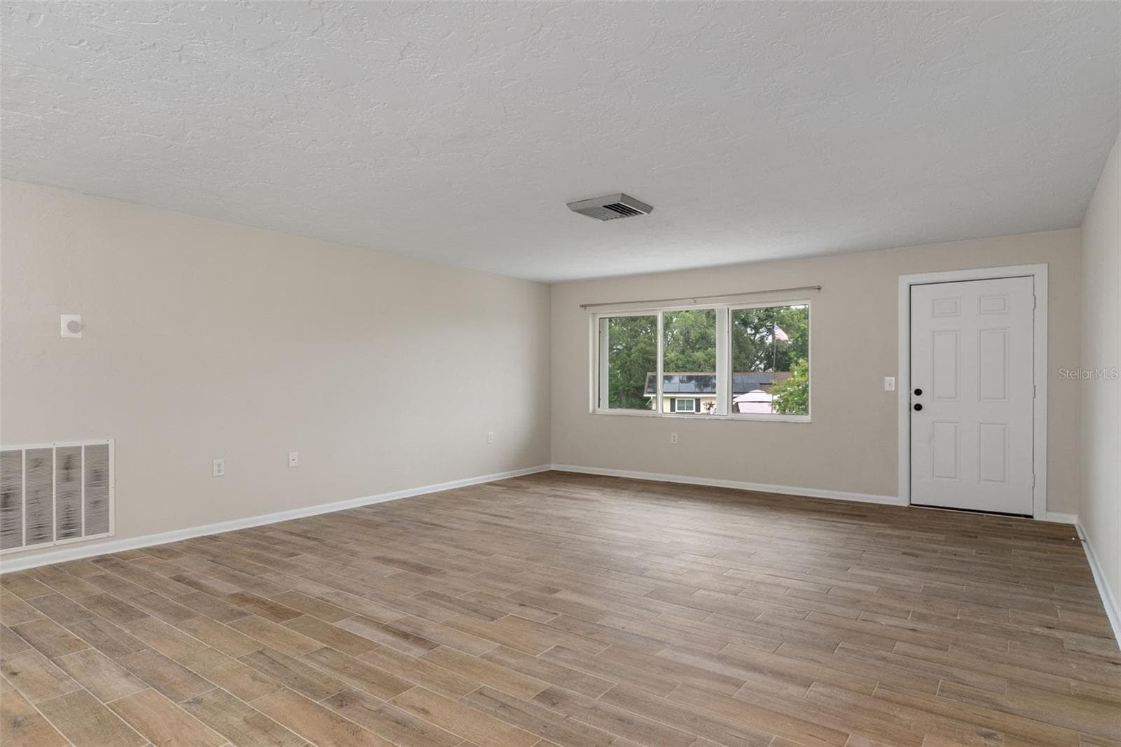 Single Family Residence at 211 S DAVIS ST, BEVERLY HILLS, photo 35 of 52