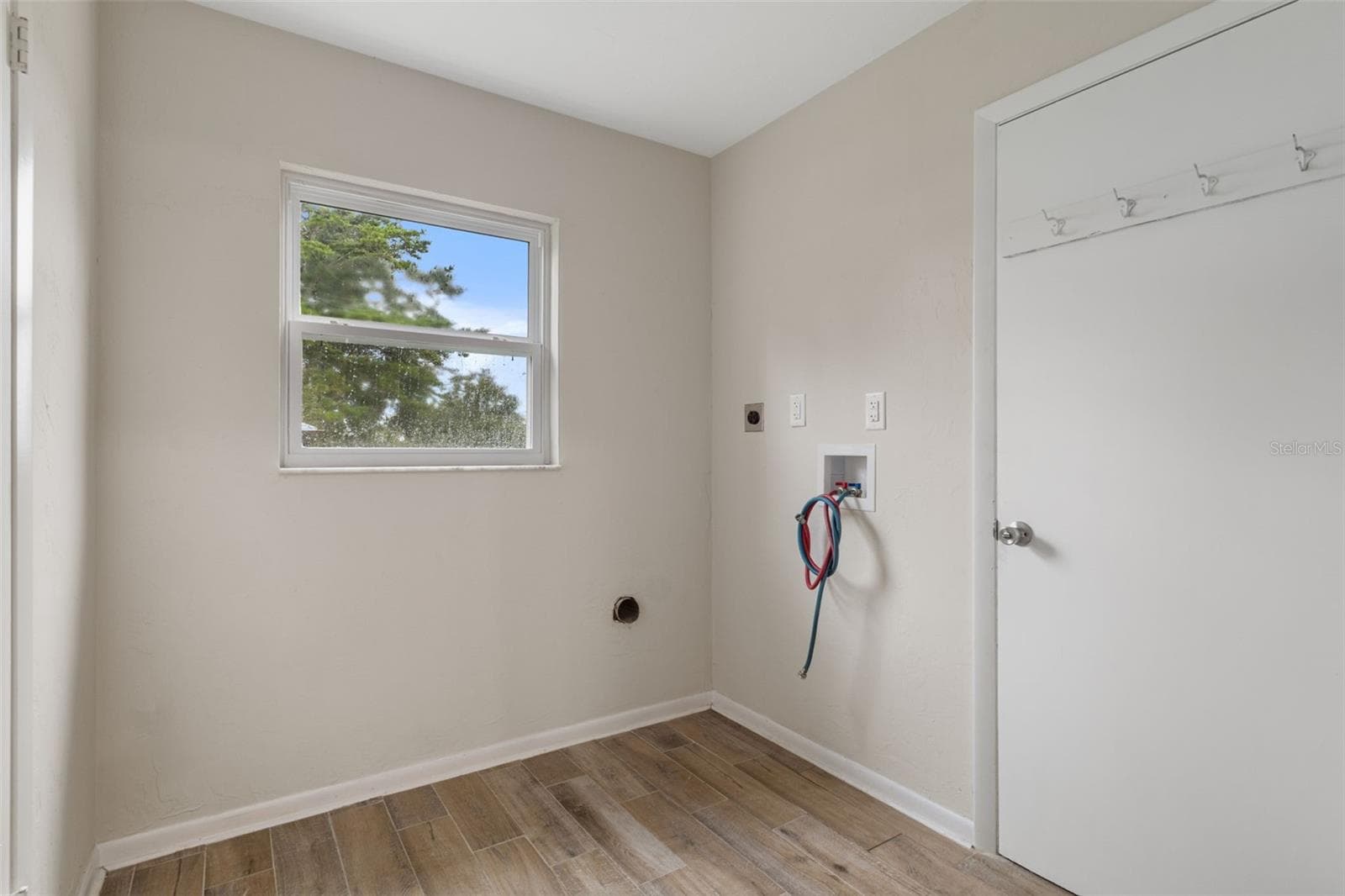 Single Family Residence at 211 S DAVIS ST, BEVERLY HILLS, photo 38 of 52