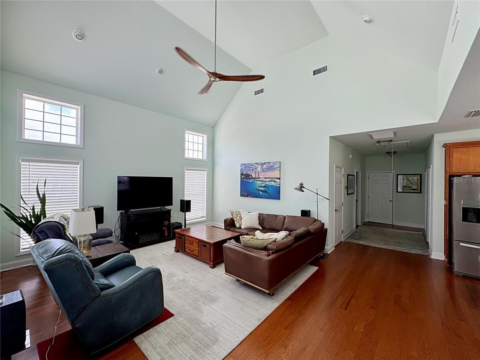 Single Family Residence at 260 BLUE HERON DR, EASTPOINT, photo 13 of 43