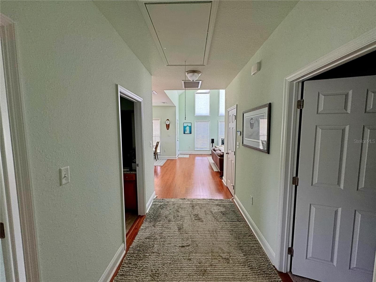 Single Family Residence at 260 BLUE HERON DR, EASTPOINT, photo 19 of 43