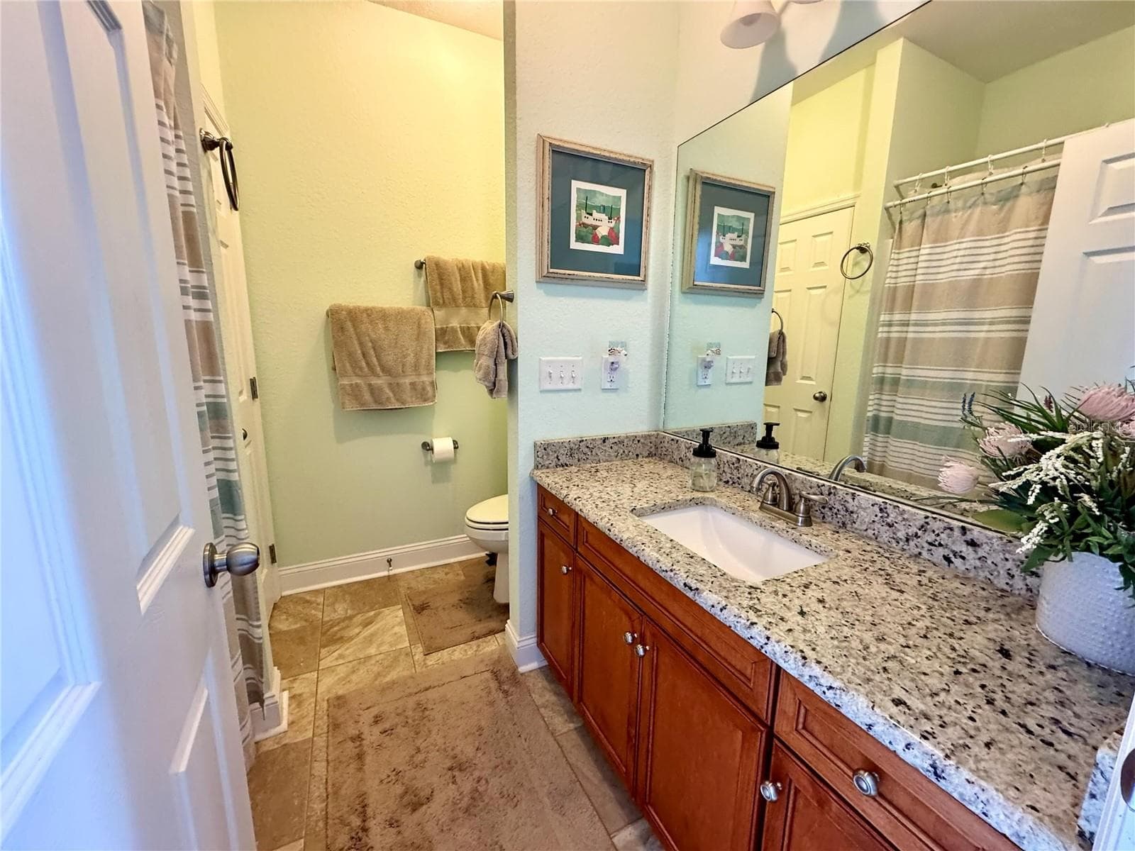 Single Family Residence at 260 BLUE HERON DR, EASTPOINT, photo 25 of 43