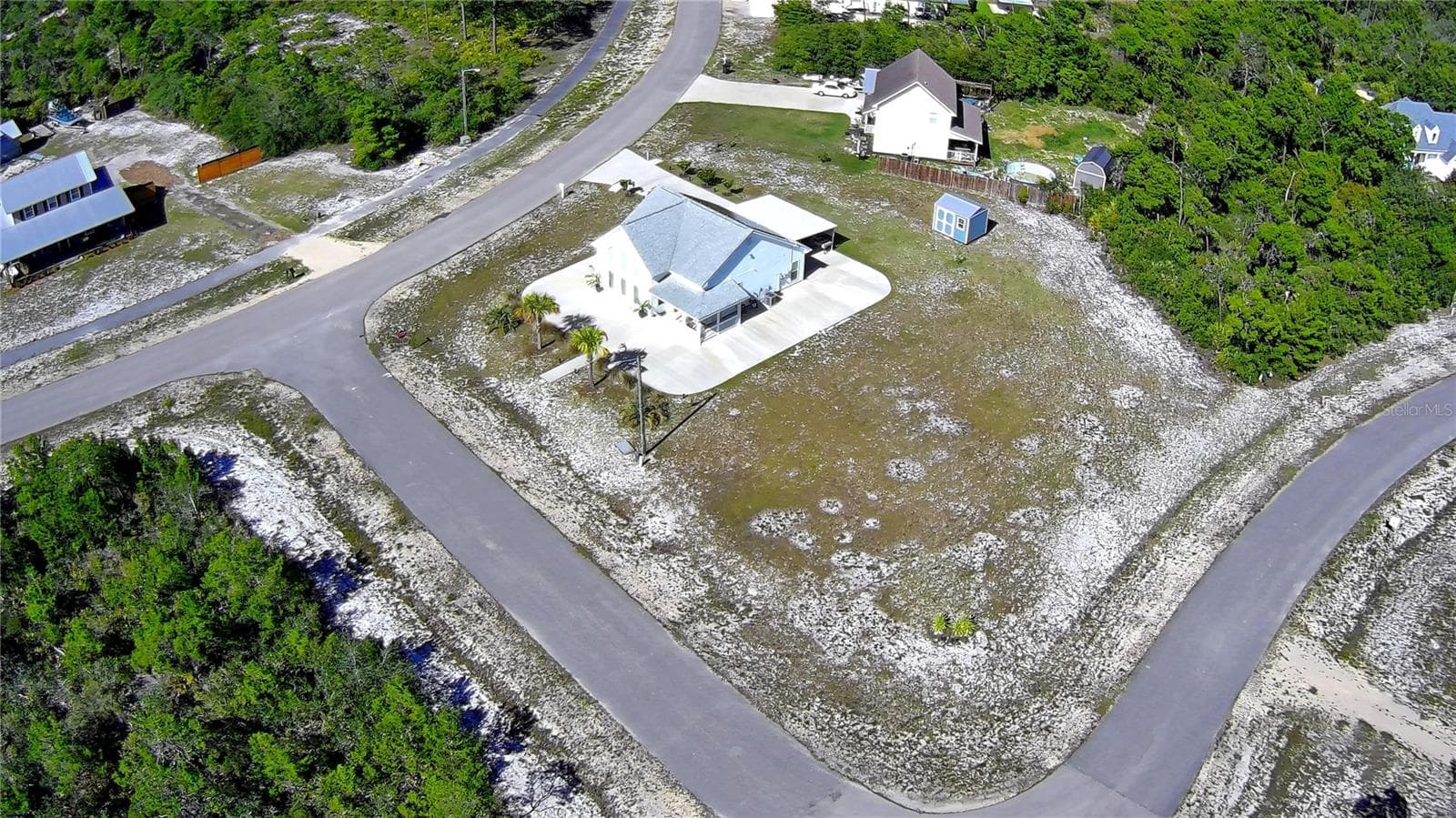 Single Family Residence at 260 BLUE HERON DR, EASTPOINT, photo 37 of 43