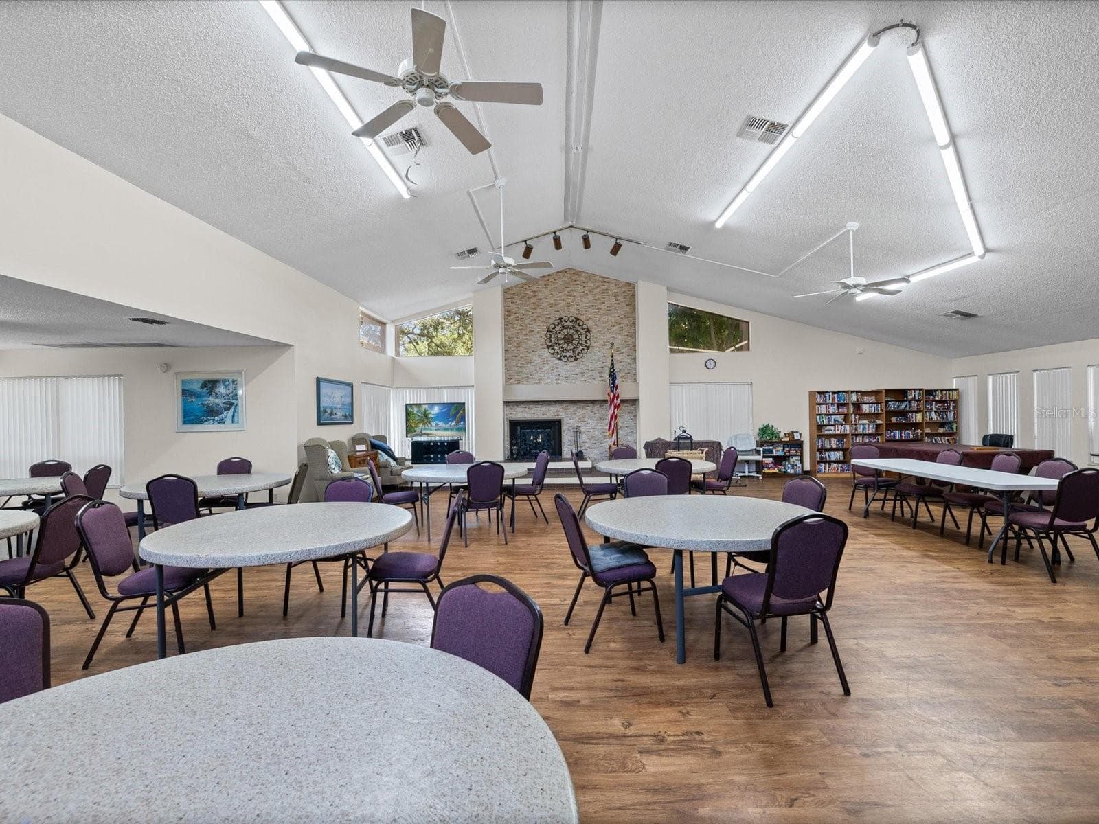Card games, BBQ's, & More Social Events Held Regularly! - 3806 STAYSAIL LN, HOLIDAY