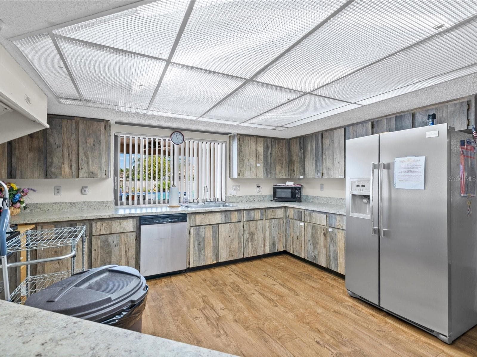 Clubhouse Kitchen - 3806 STAYSAIL LN, HOLIDAY