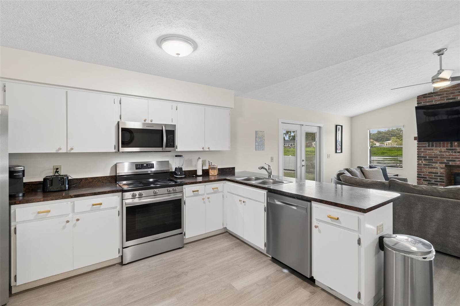 Single Family Residence at 653 TIMBER POND DR, BRANDON, photo 29 of 72