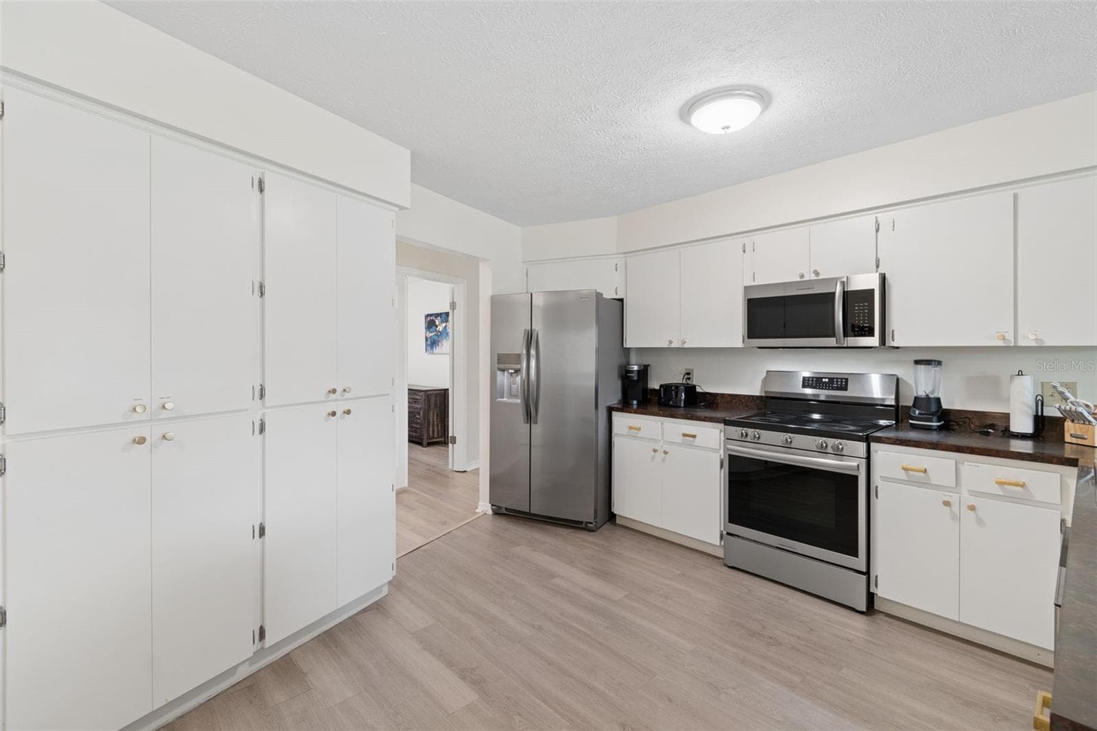 Single Family Residence at 653 TIMBER POND DR, BRANDON, photo 30 of 72
