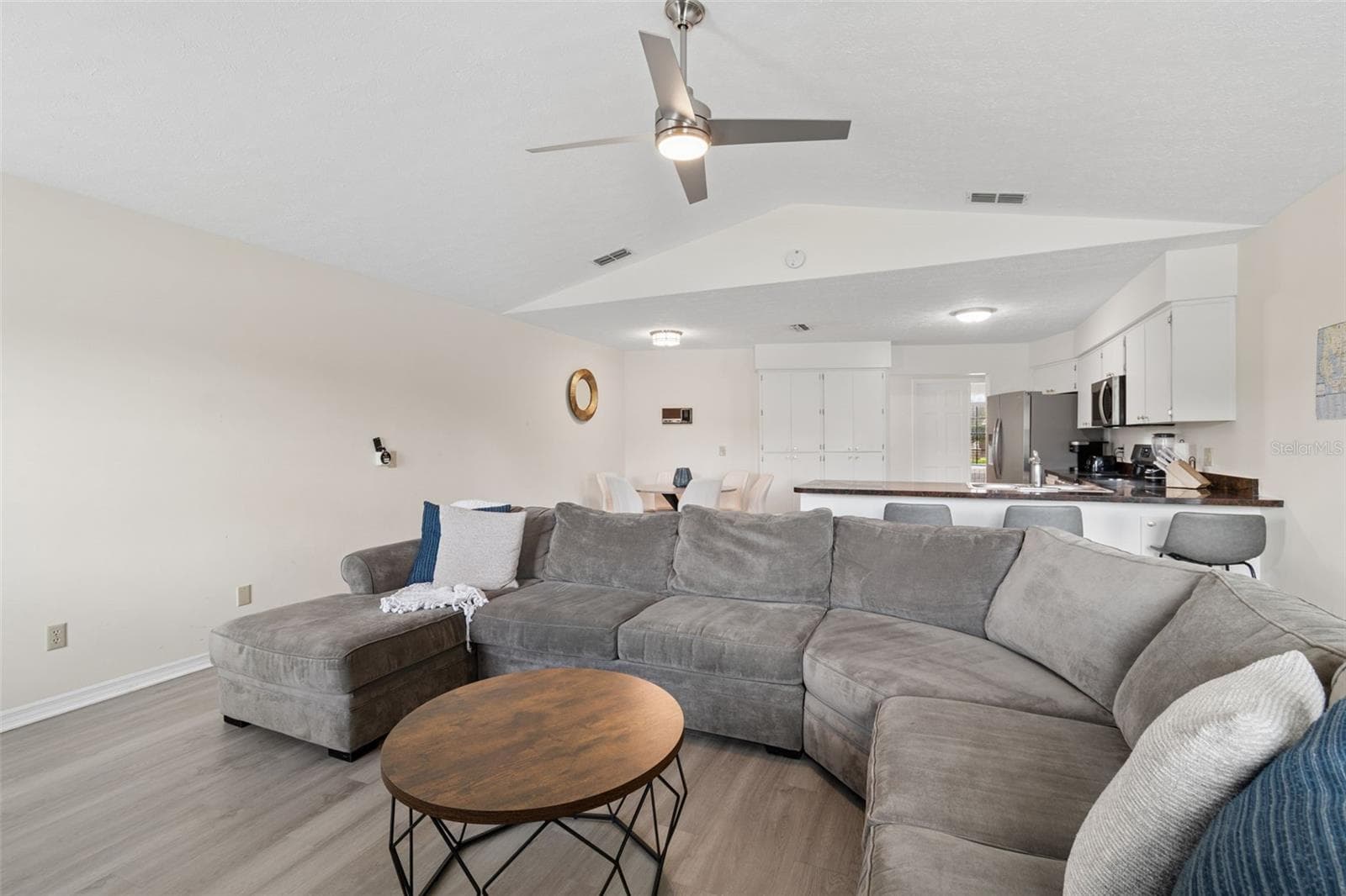 Single Family Residence at 653 TIMBER POND DR, BRANDON, photo 33 of 72