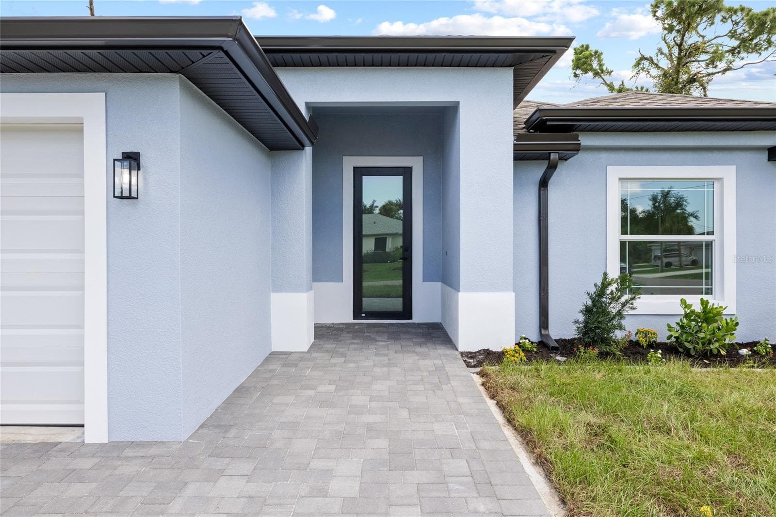 Single Family Residence at 152 ALBATROSS RD, ROTONDA WEST, photo 5 of 47