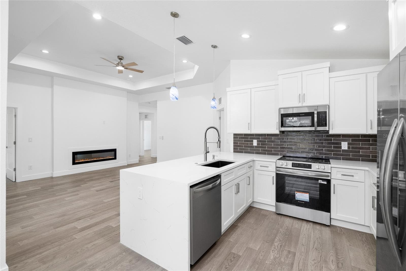 Single Family Residence at 152 ALBATROSS RD, ROTONDA WEST, photo 13 of 47