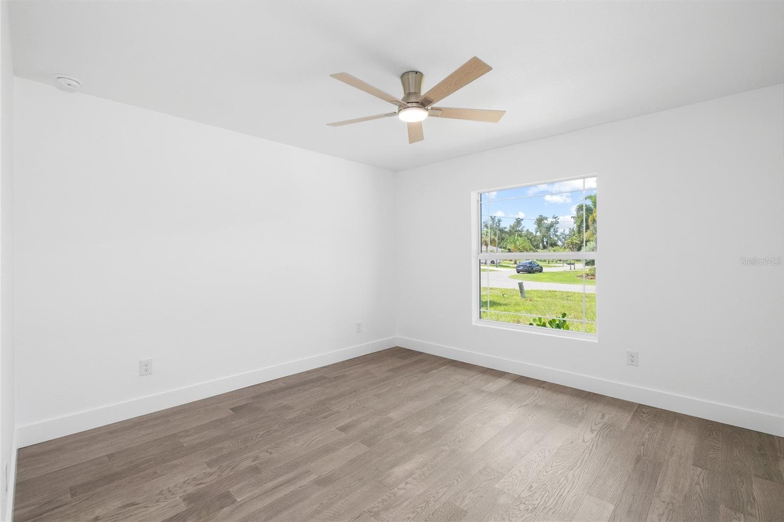 Single Family Residence at 152 ALBATROSS RD, ROTONDA WEST, photo 20 of 47