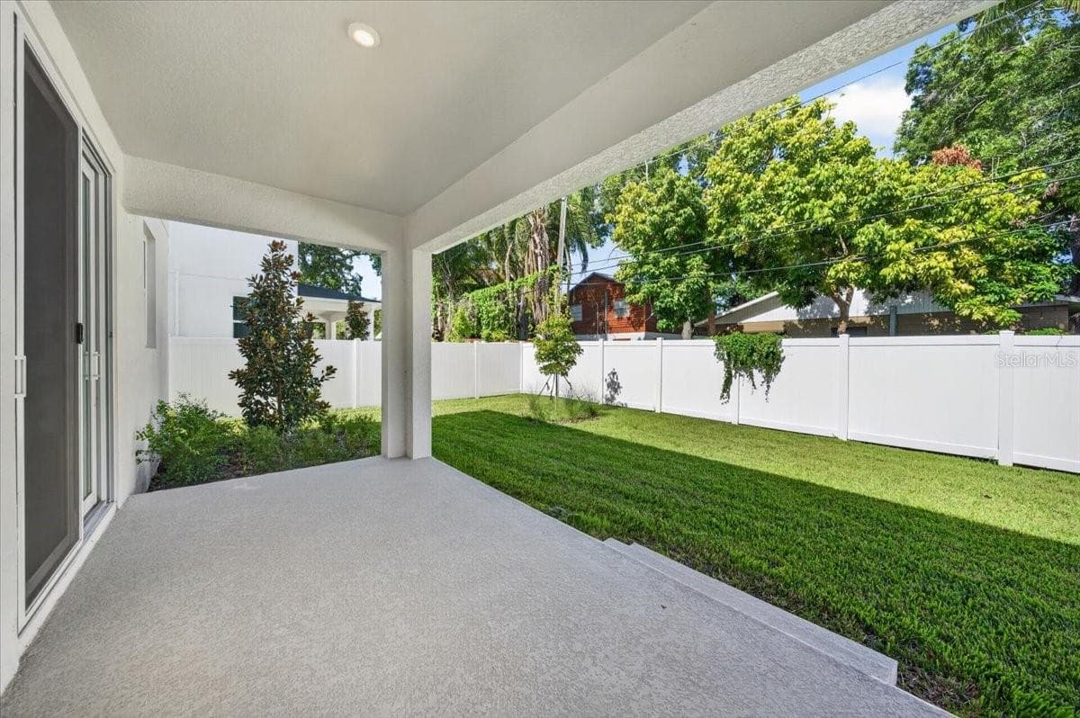 Single Family Residence at 6226 29TH ST N, ST PETERSBURG, photo 35 of 44