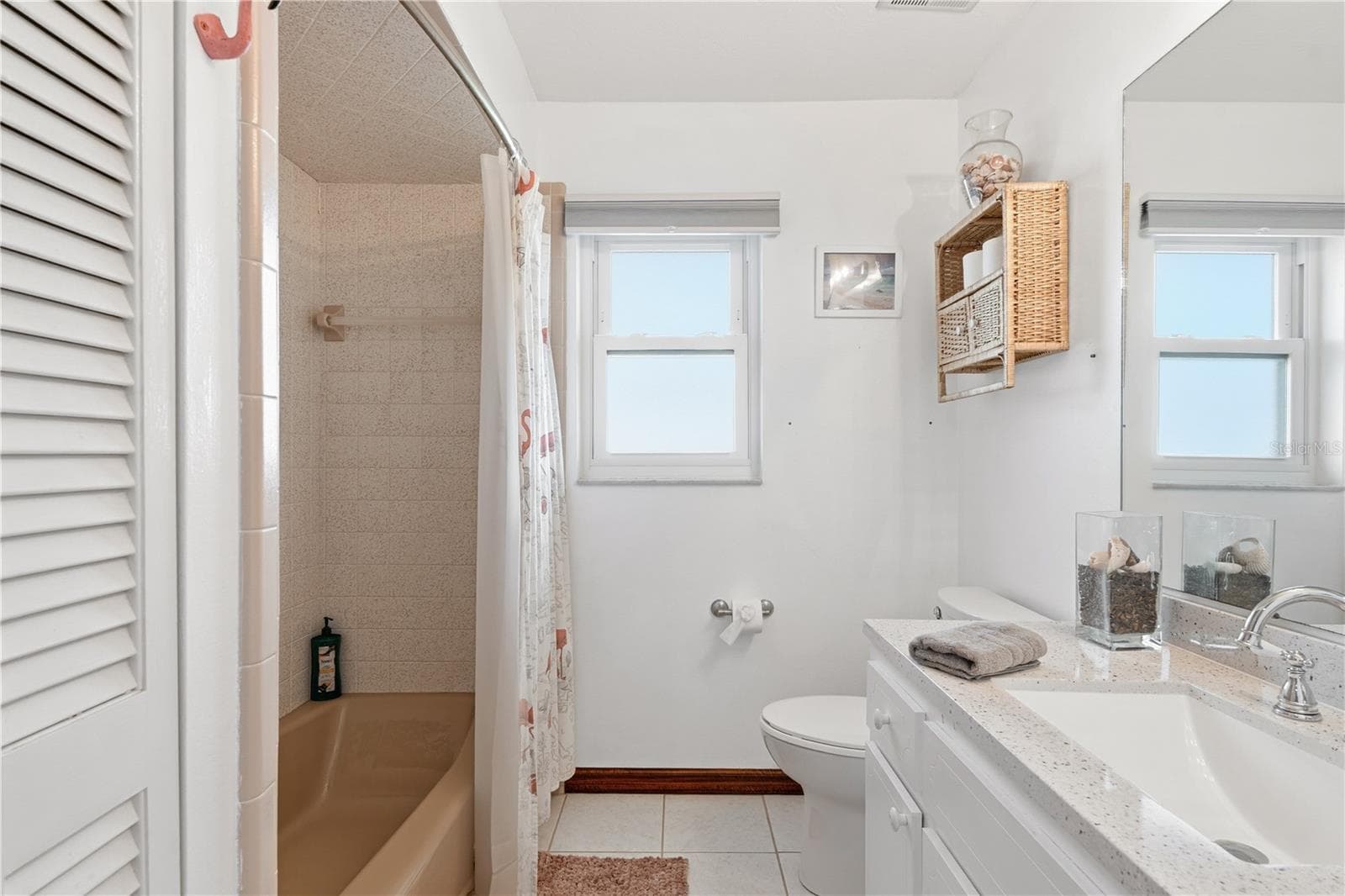Guest Bathroom Features Tub/Shower Combo with Updated Vanity - 2284 BROAD RANCH DR, PORT CHARLOTTE