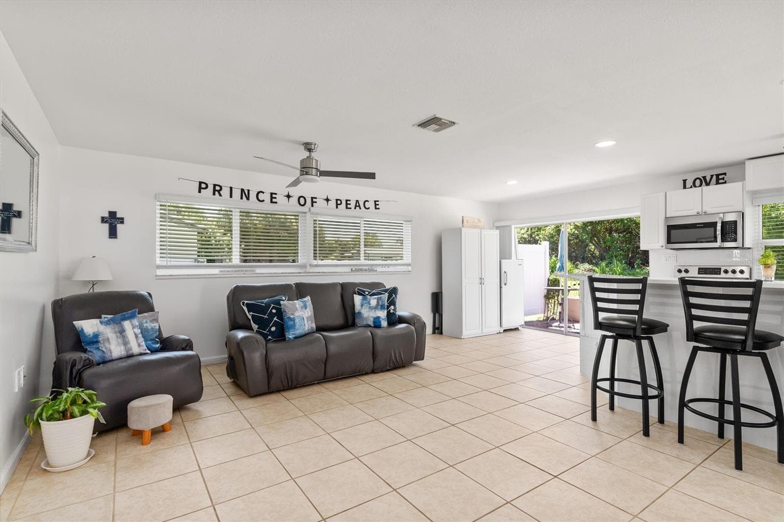 Single Family Residence at 18579 ROBINSON AVE, PORT CHARLOTTE, photo 9 of 50