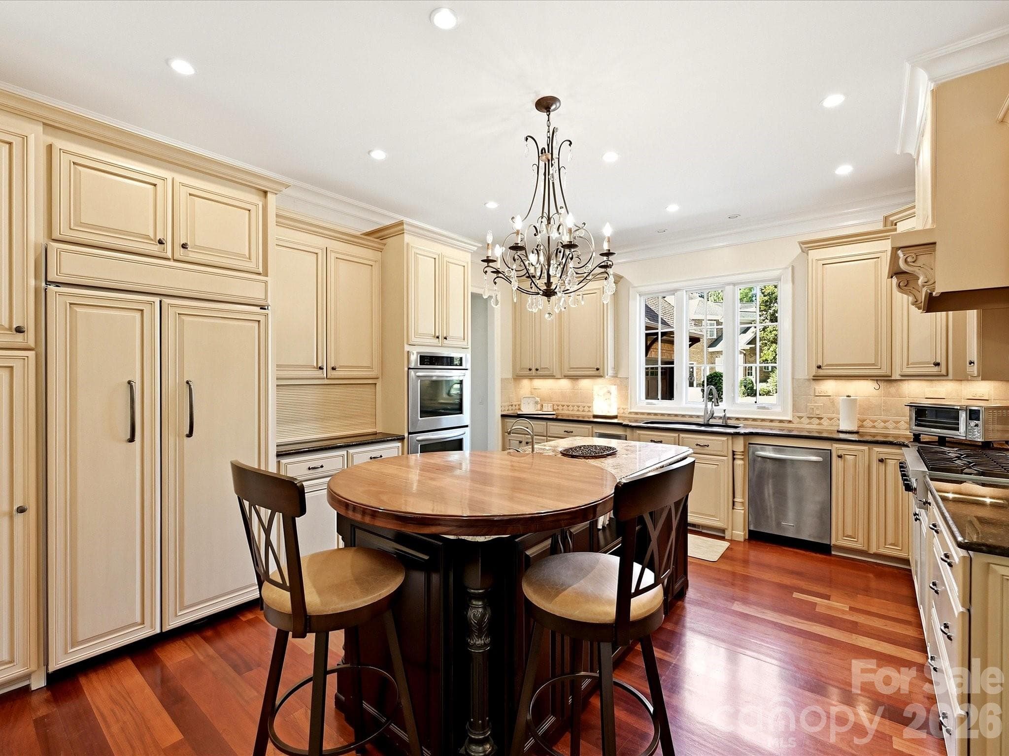 Gourmet Kittchen - 2320 Brawinal Court, Monroe