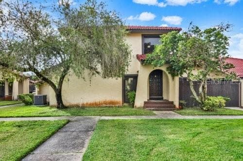 451 HUNTER CIR
