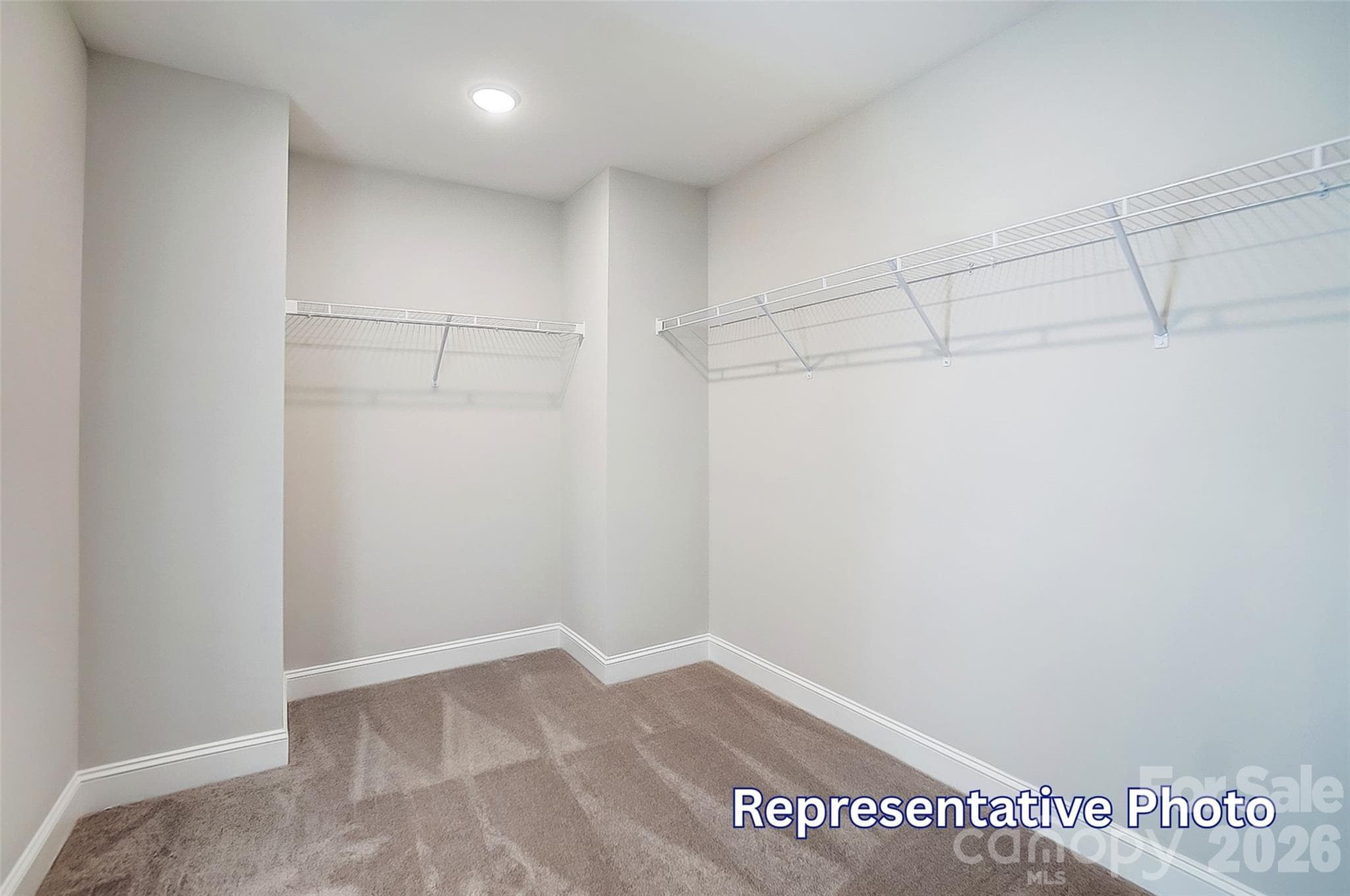 Walk in Closet - 1071 Tradition Club Street, York