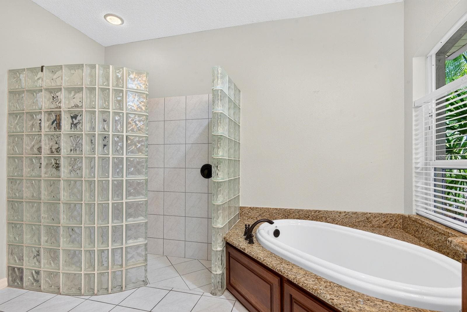 Single Family Residence at 2073 MISTY SUNRISE TRL, SARASOTA, photo 24 of 39
