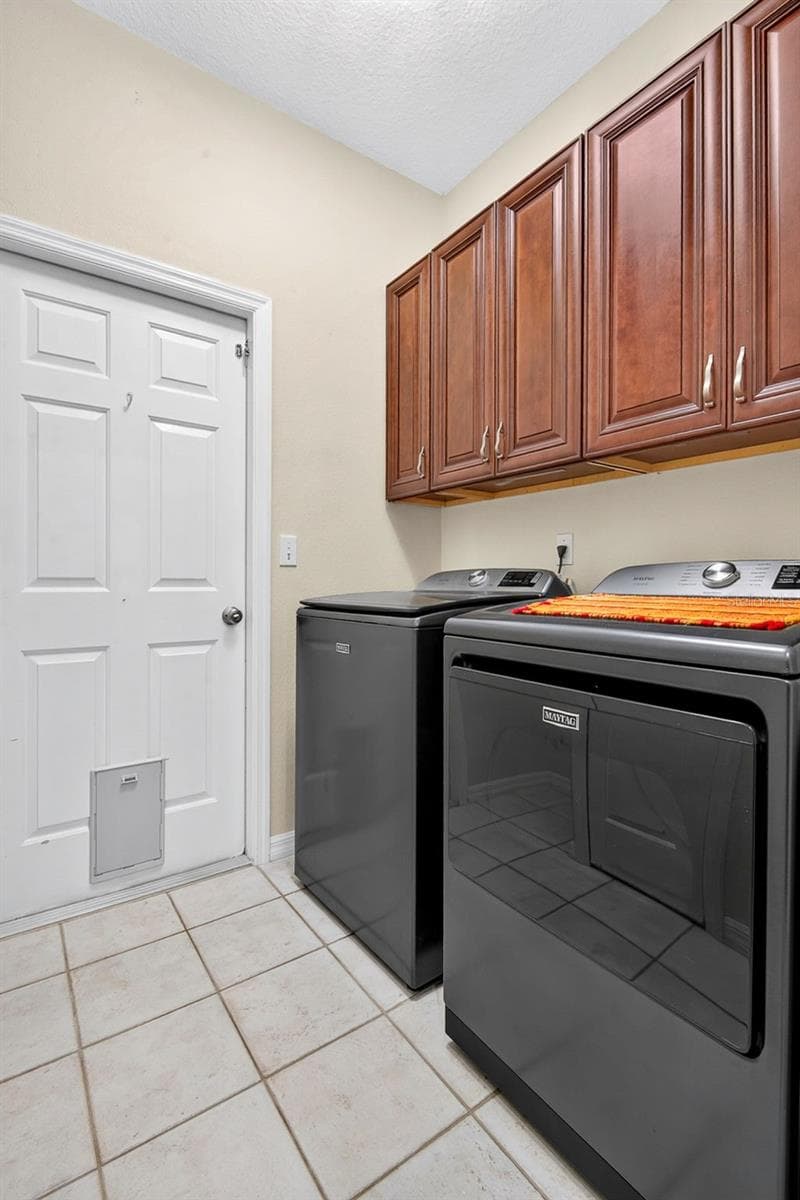 Single Family Residence at 2073 MISTY SUNRISE TRL, SARASOTA, photo 27 of 39