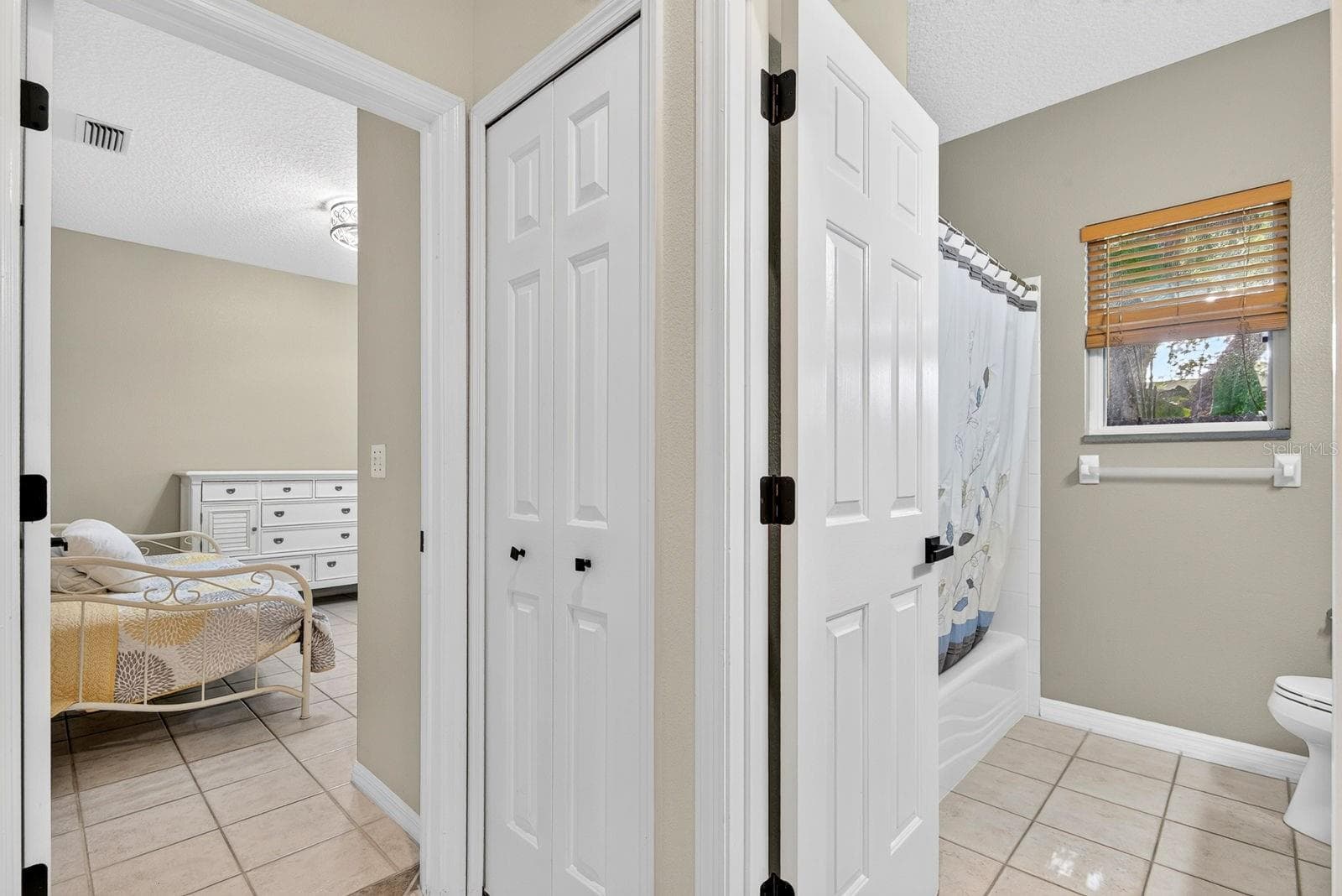 Single Family Residence at 2073 MISTY SUNRISE TRL, SARASOTA, photo 30 of 39