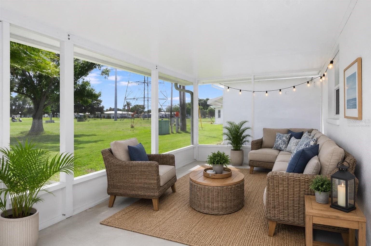 This photo has been virtually staged - 4034 MAINLANDS BLVD N, PINELLAS PARK
