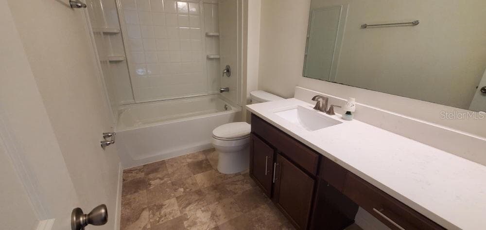 UPSTAIRS BATHROOM - 2354 TWIN FLOWER LN, SANFORD