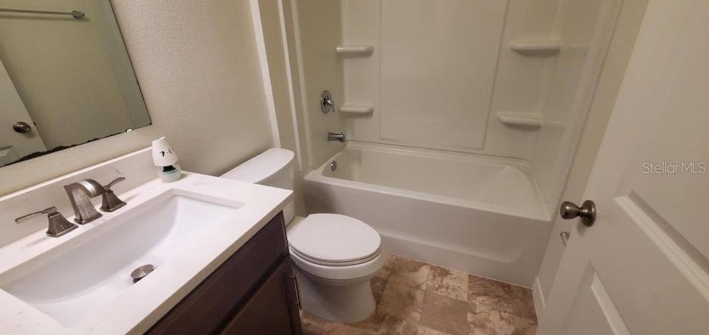 DOWNSTAIRS FULL BATHROOM - 2354 TWIN FLOWER LN, SANFORD