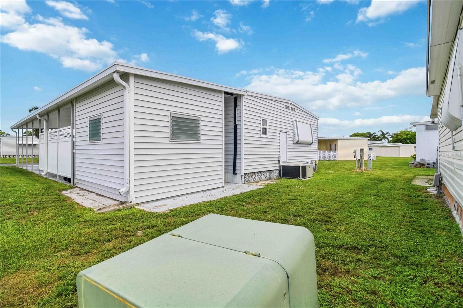 Mobile Home at 5510 DENMARK DR, BRADENTON, photo 28 of 32
