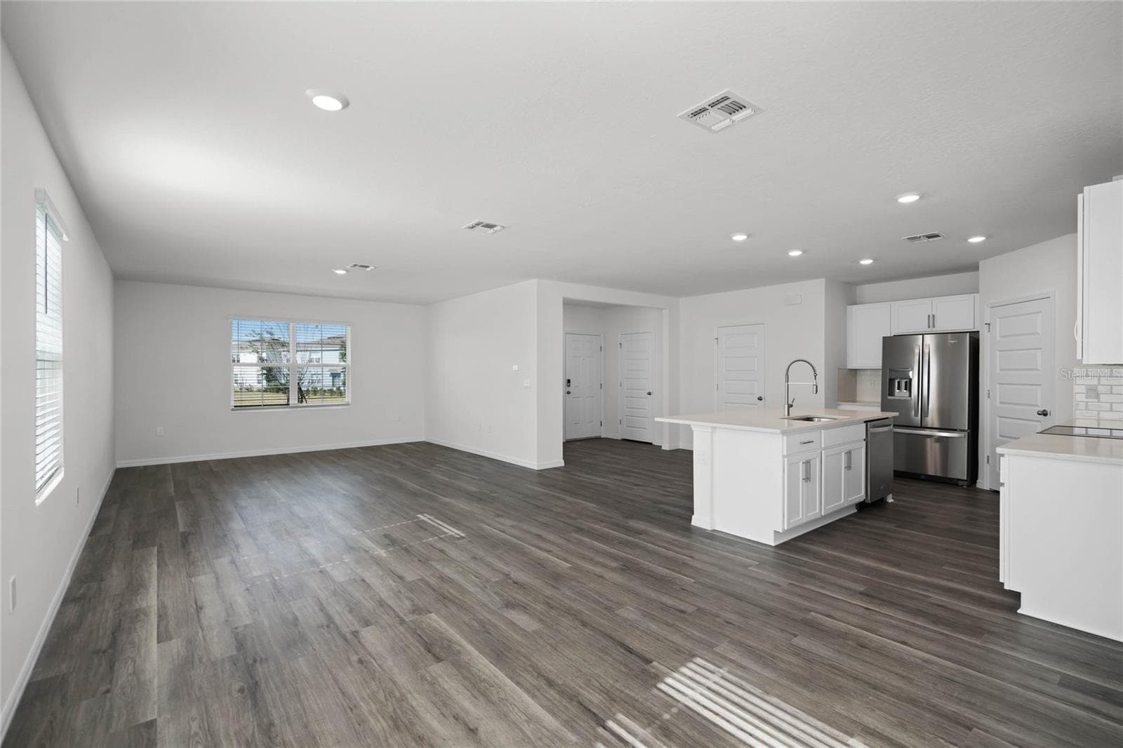 Single Family Residence at 1734 HUMMINGBIRD RD, WINTER HAVEN, photo 10 of 37
