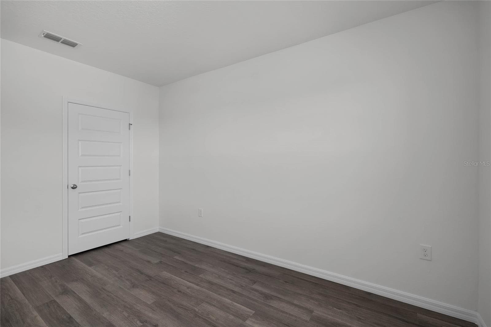 Single Family Residence at 1734 HUMMINGBIRD RD, WINTER HAVEN, photo 28 of 37