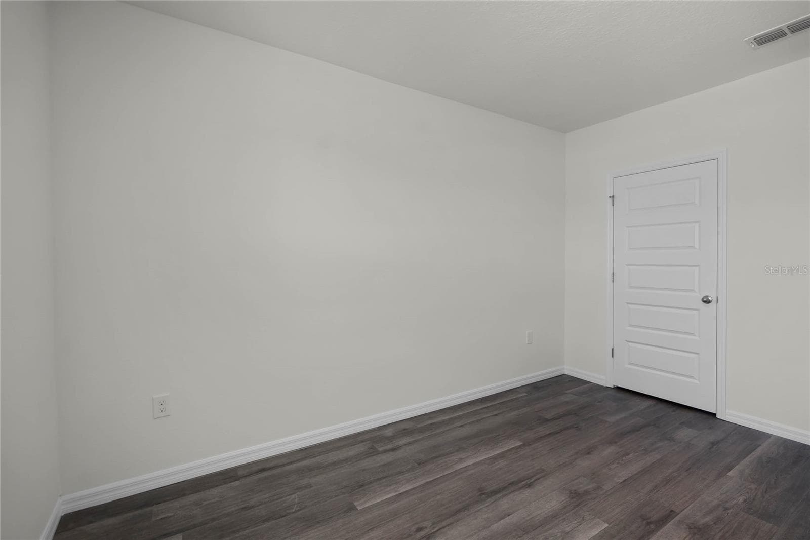 Single Family Residence at 1734 HUMMINGBIRD RD, WINTER HAVEN, photo 32 of 37