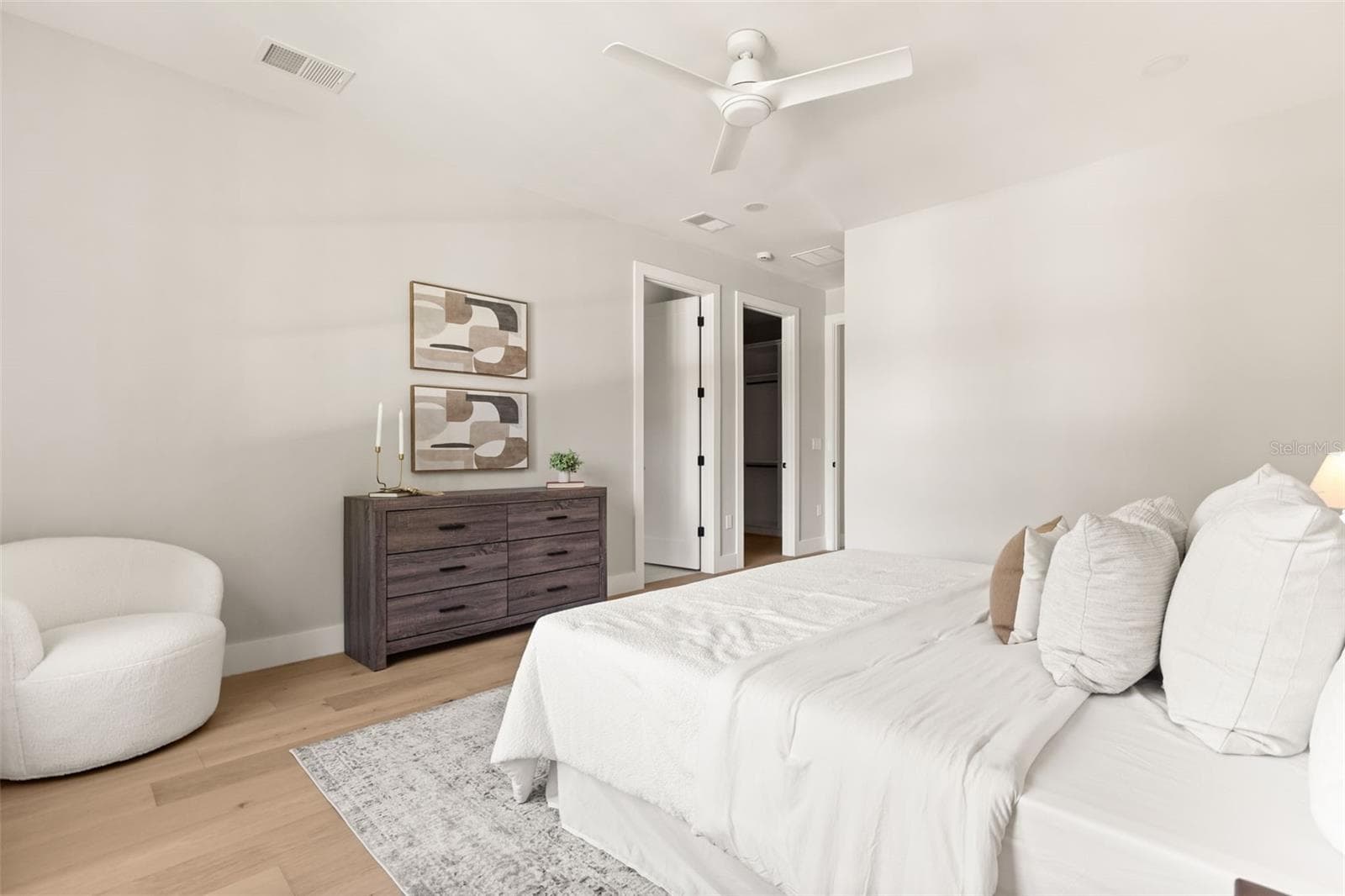Single Family Residence at 2422 MUSSELWHITE AVE, ORLANDO, photo 20 of 38