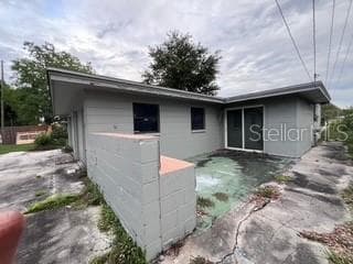 Single Family Residence at 4219 5TH AVE N, ST PETERSBURG, photo 5 of 15