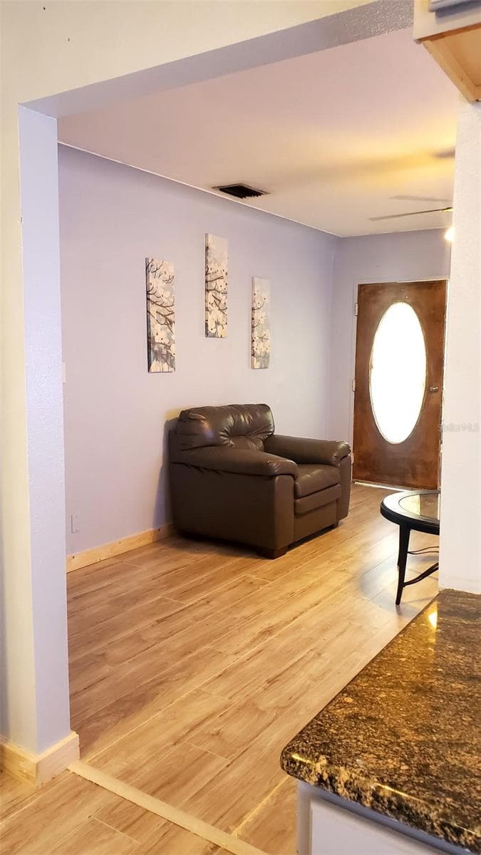 Single Family Residence at 4219 5TH AVE N, ST PETERSBURG, photo 6 of 15