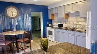 Single Family Residence at 4219 5TH AVE N, ST PETERSBURG, photo 10 of 15