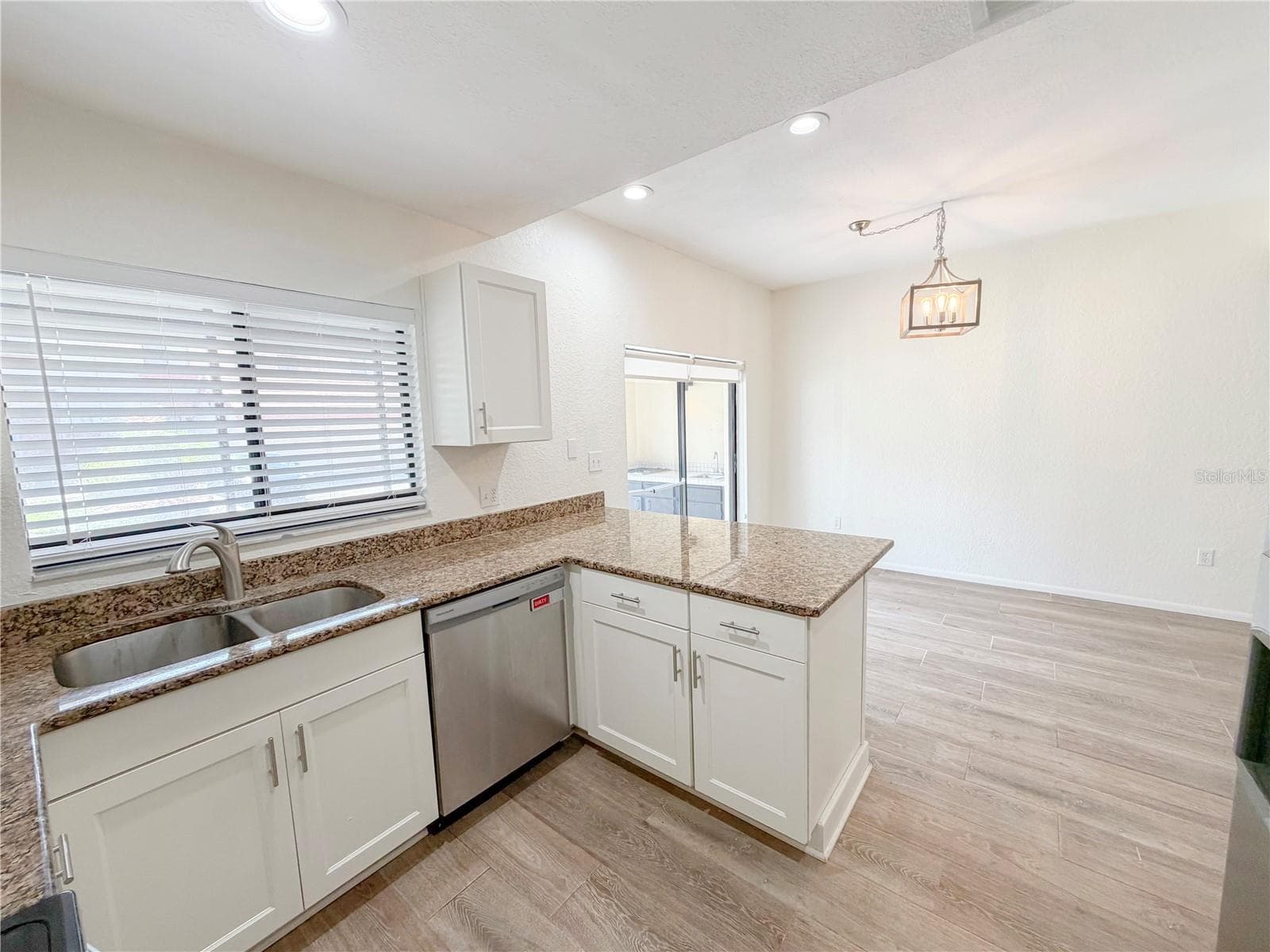 Townhouse at 3460 COUNTRYSIDE BLVD #60, CLEARWATER, photo 6 of 22